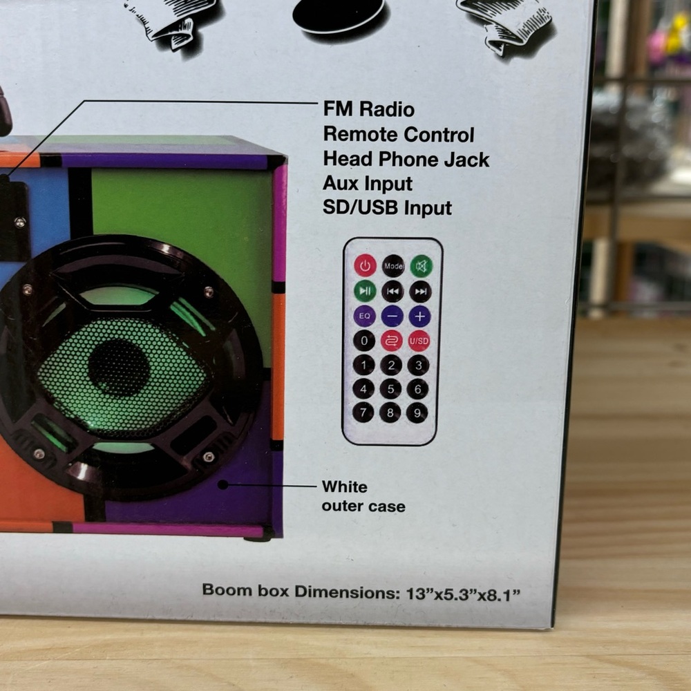 Mini Boom Box - Bluetooth, FM Radio, LED lights up! - Picture 3 of 5